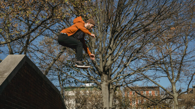 twarde ladowanie featured